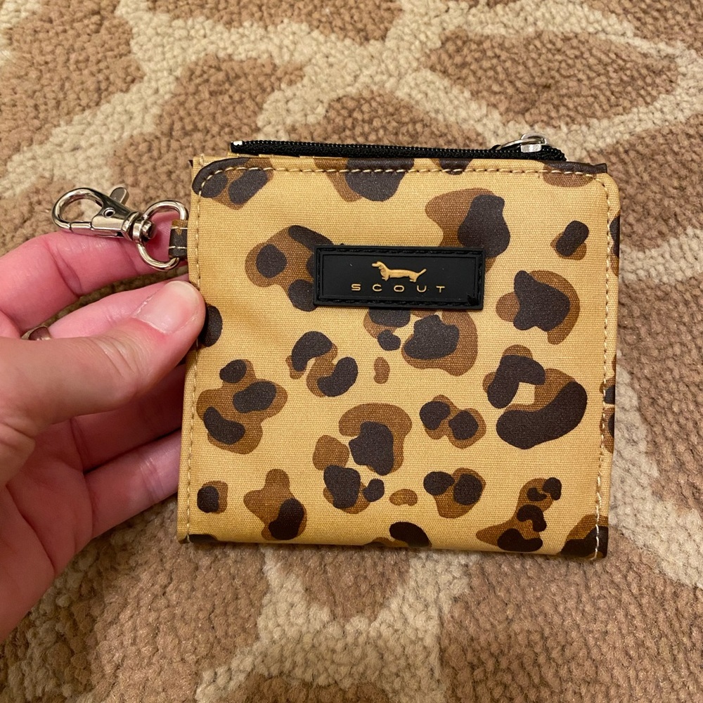 Scout cash queen purr my email wallet